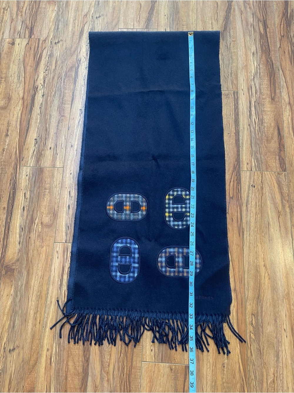 Hermès Recto-Verso Maillons Colores 100% Cashmere Scarf Bleu Marine Reversible - Picture 10 of 16